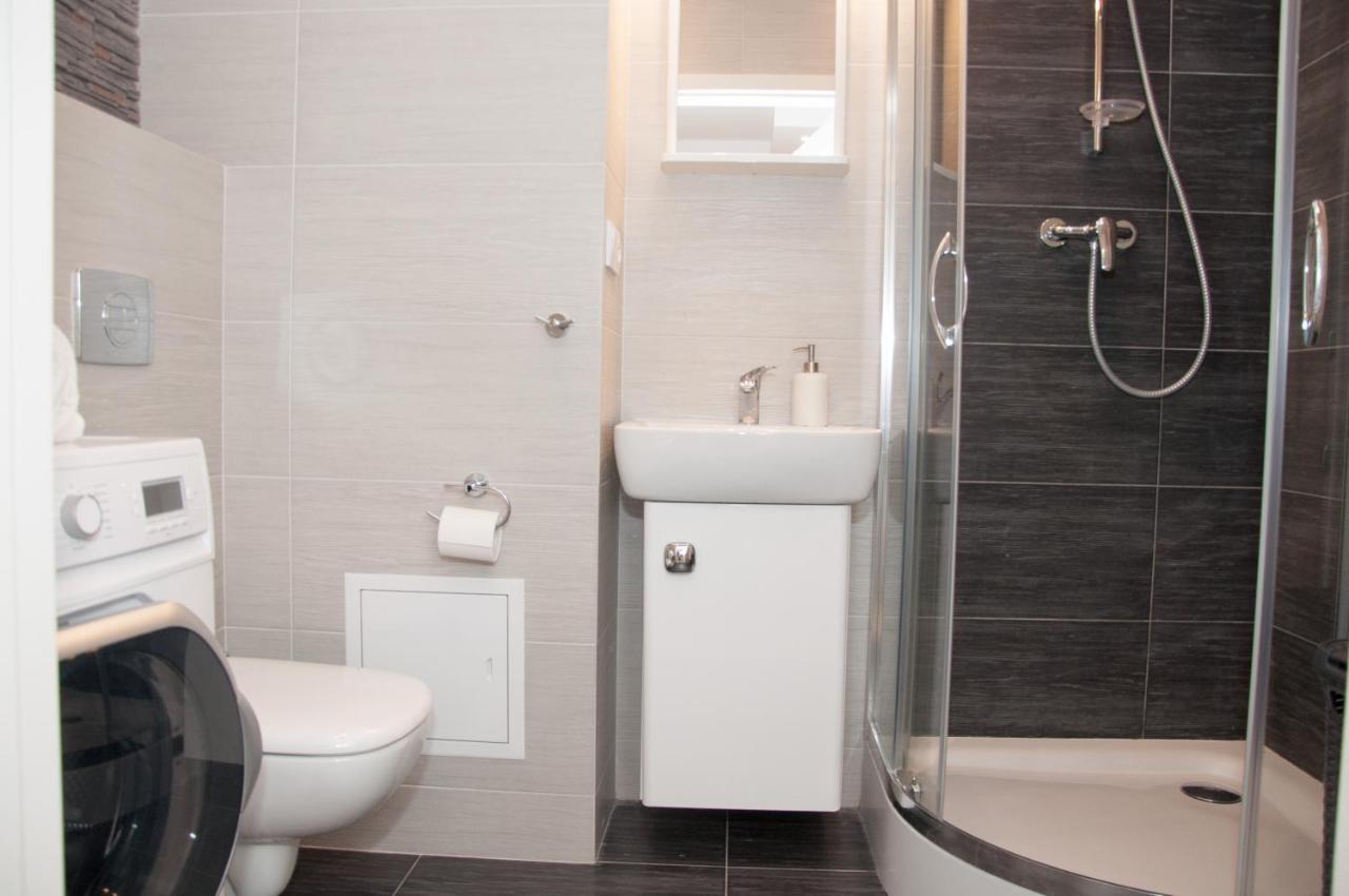 Apartament Obrzezna 3 Deluxe Варшава Экстерьер фото